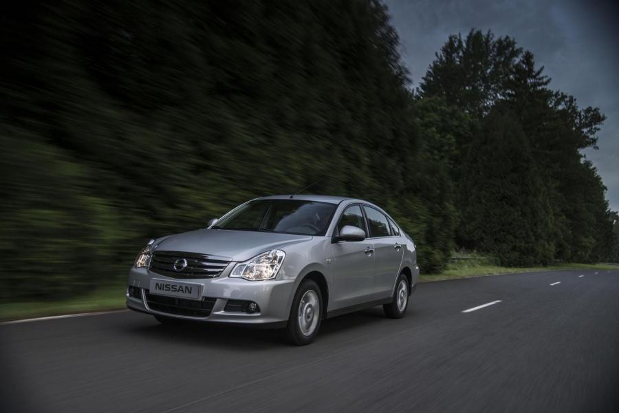  Nissan Almera 2012 года  (фото 25 из 31)